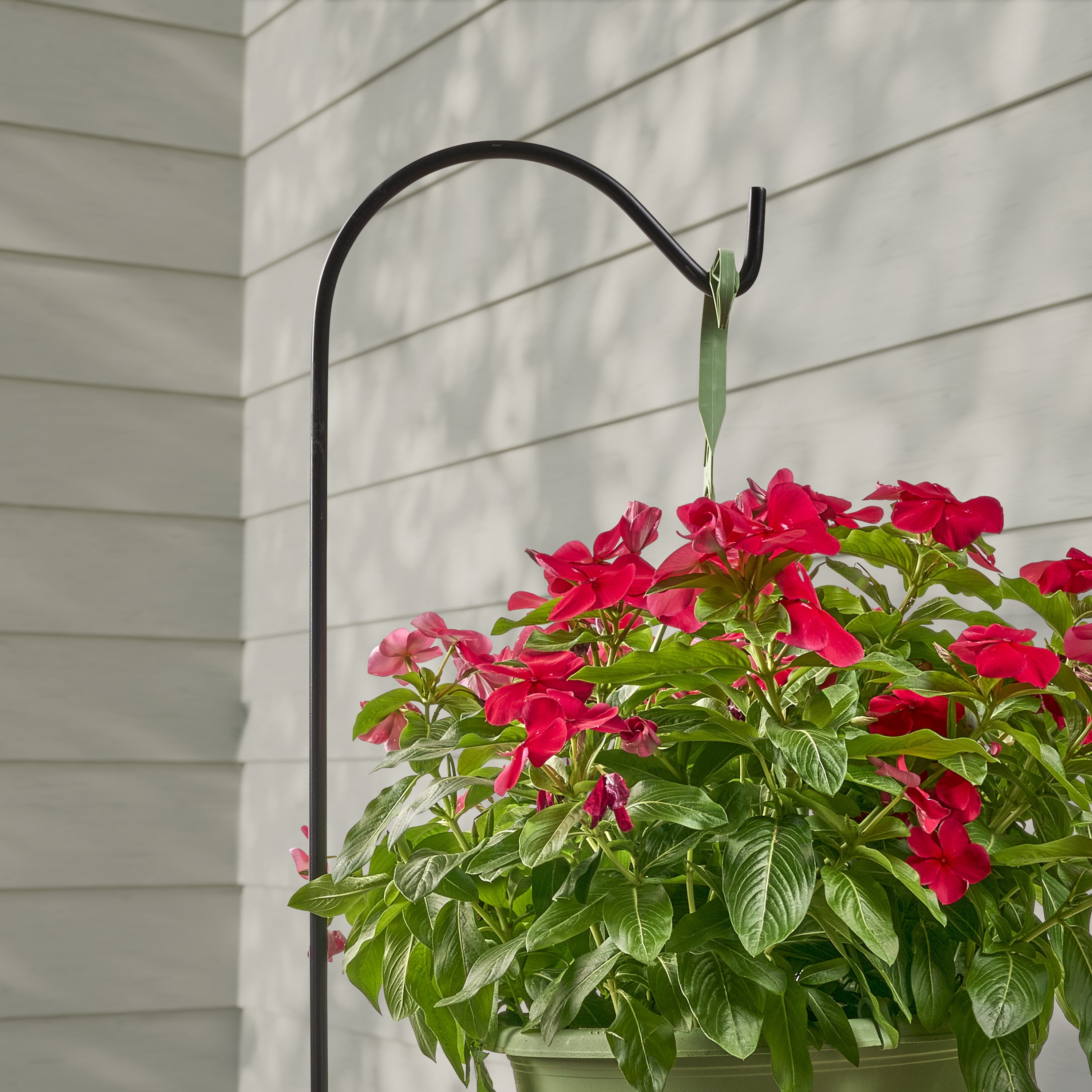 Expert Gardener 48 in Metal Garden Shepherd Hook, Powder-Coated Black, 1 Pack