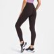 thumbnail image 4 of Pantalones de yoga de alto rendimiento con bolsillos laterales: leggings deportivos, nailon y spandex, ajuste ceñido y sujeción., 4 of 8