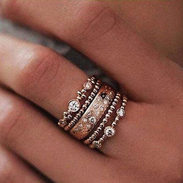 Xiao Hua Juego de 5 anillos apilables de oro rosa con cristales, 5 anillos brillantes, joyería bohemia vintage, tallas 6-10 (código 10 de EE. UU.)