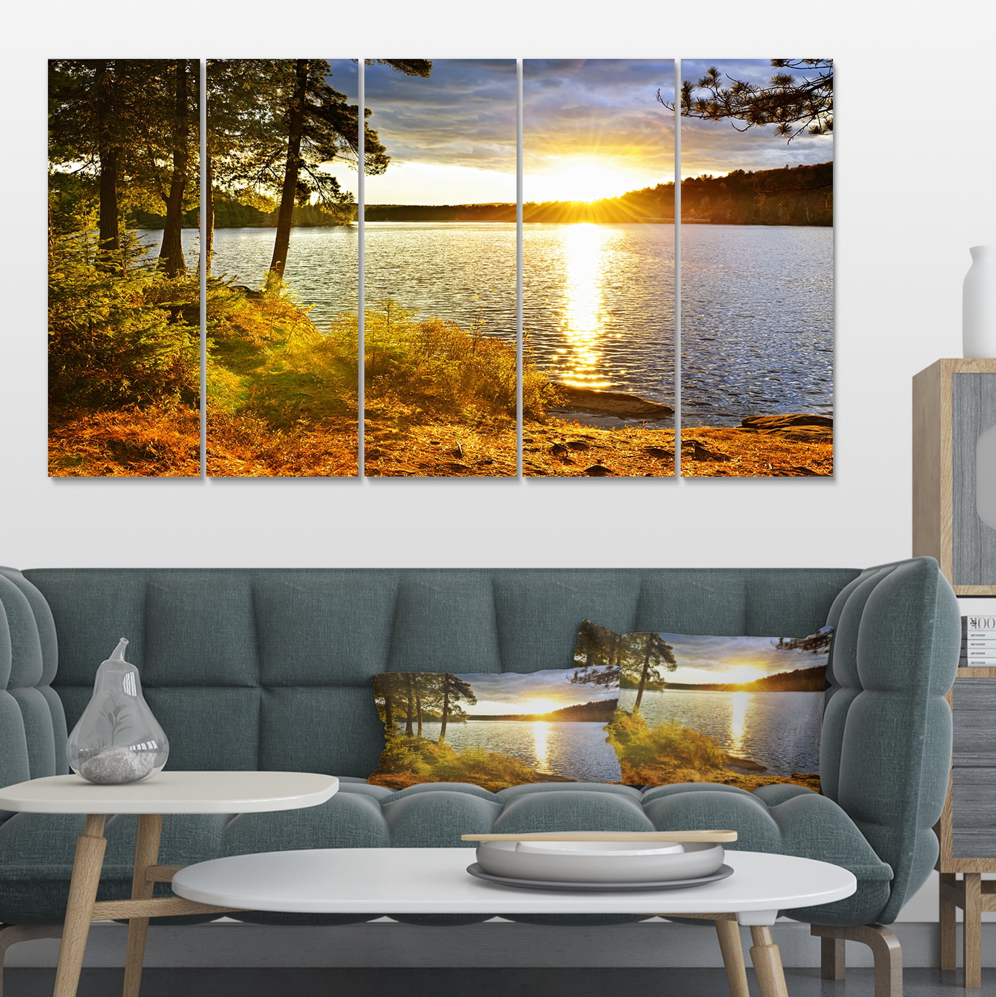 Designart 'Beautiful View of Sunset over Lake ' Landscape Canvas Art Print
