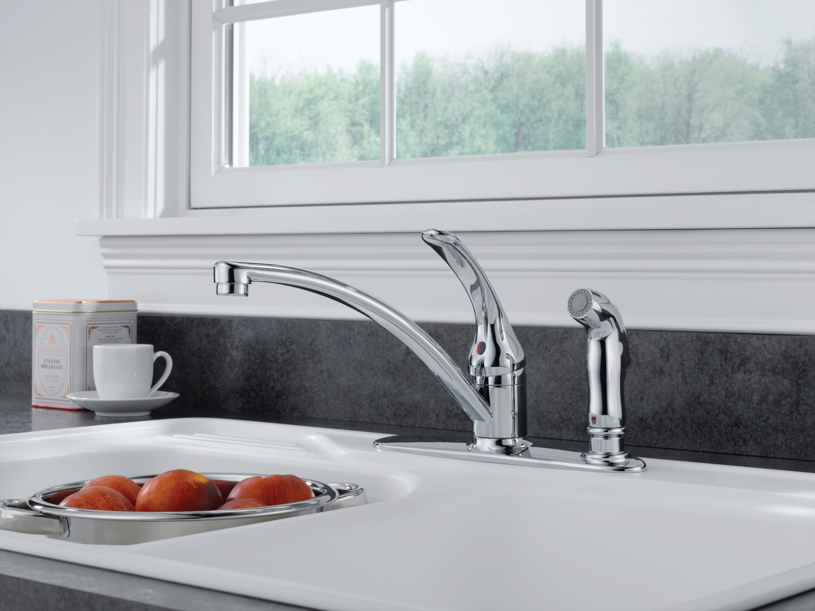 Delta Foundations Single-Handle Kitchen Faucet - B3310LF - Chrome