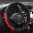 thumbnail image 1 of Funda para volante de coche en forma de D, color negro y rojo. Protector para volante de coche en forma de D. Diámetro 38 cm (15 pulgadas). Piel sintética [Parte inferior plana]., 1 of 5