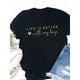 thumbnail image 1 of Camiseta casual de cuello redondo para mujer con la cita La vida es mejor con mis chicos - Tejido de punto de poliéster, estiramiento medio, comodidad para todas las estaciones, idea de regalo para el, 1 of 6