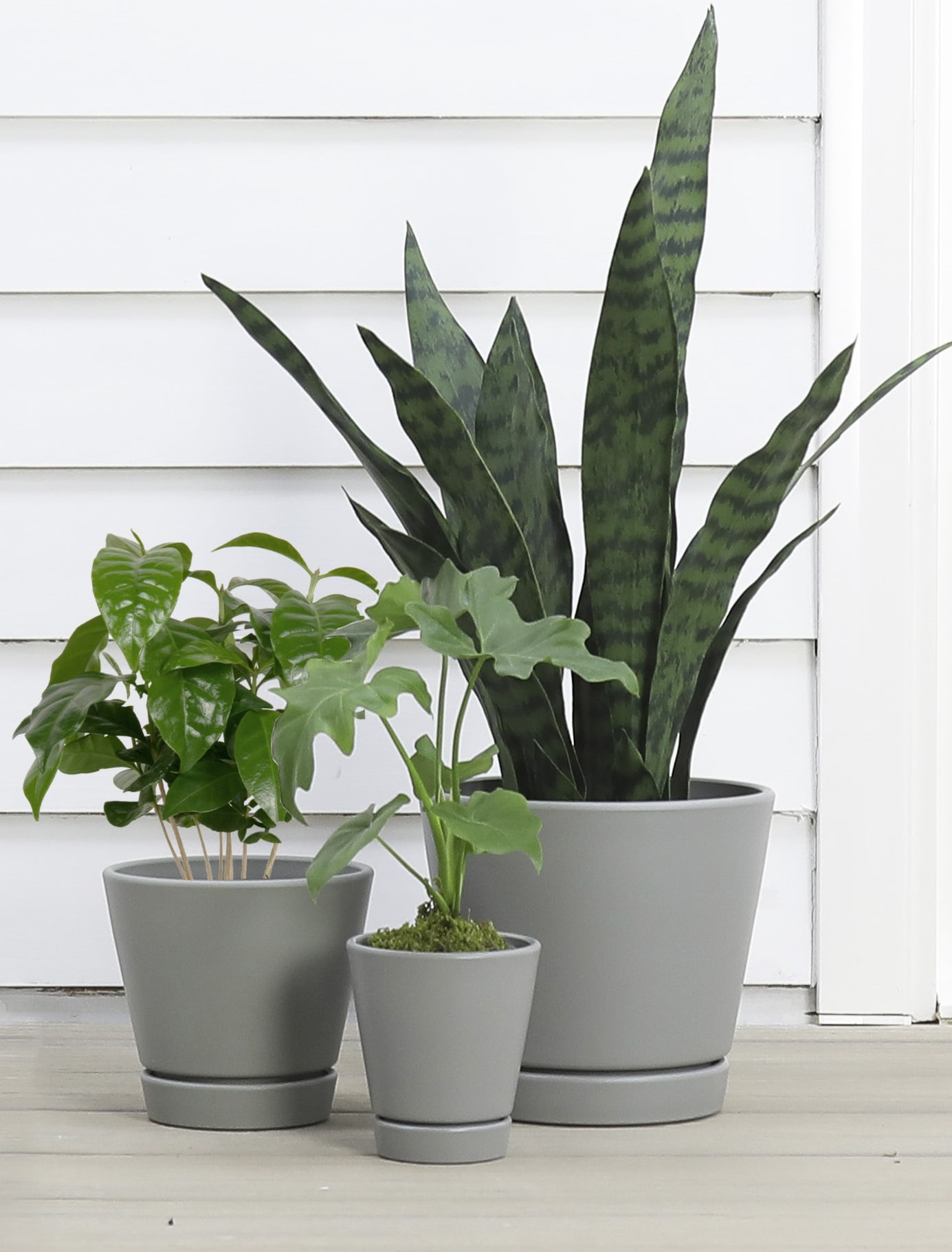 Mainstays Recycled Resin Planter with Attached Saucer, Gray, 5.9in x 5.9in x 5.5in