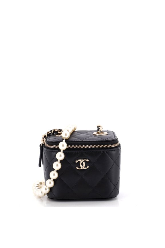 Pre-Owned Vanity Case with Pearl Chain Quilted Lambskin Mini By Rebag