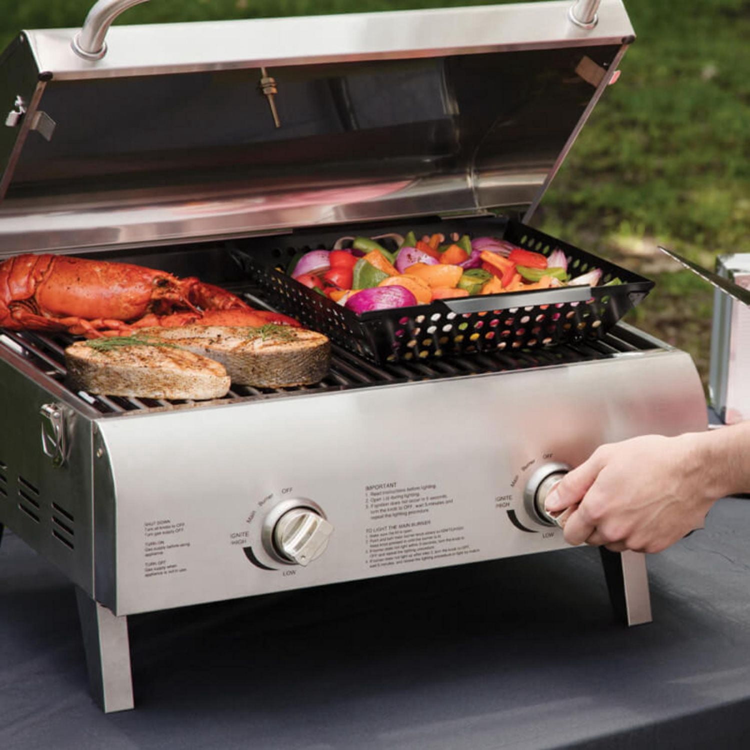Cuisinart Chef's Style 2 Burner Tabletop Gas Grill