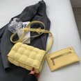 thumbnail image 2 of Bolso Bandolera Bolso de hombro casual para mujer Bolso de embrague de moda con almohada acolchada simple (Amarillo) Ndcxsfigh Para Estrenar, 2 of 5