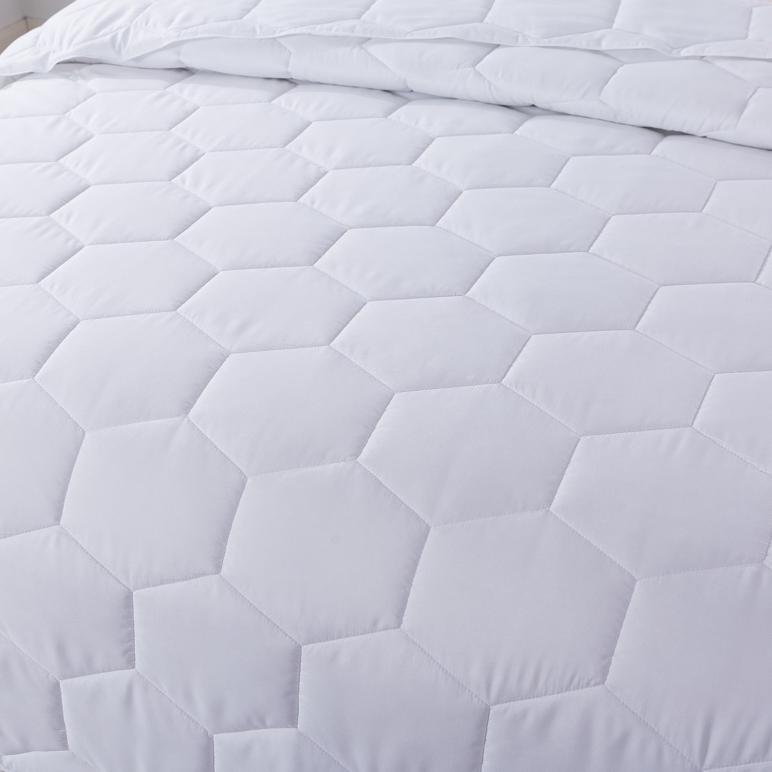 Down Alternative Comforter - Honeycomb&nbsp;&nbsp;- Glacier Grey - King