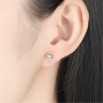 thumbnail image 3 of Pendientes para mujer Pendientes con diseño de corazón Pendientes con tachuelas Pendientes de aro ligeros Joyería para mujer y niña, 3 of 5