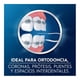 thumbnail image 2 of Hilo dental Super Floss Oral-B Expert ideal para ortodoncia, coronas, prótesis, puentes 50 pzas, 2 of 4