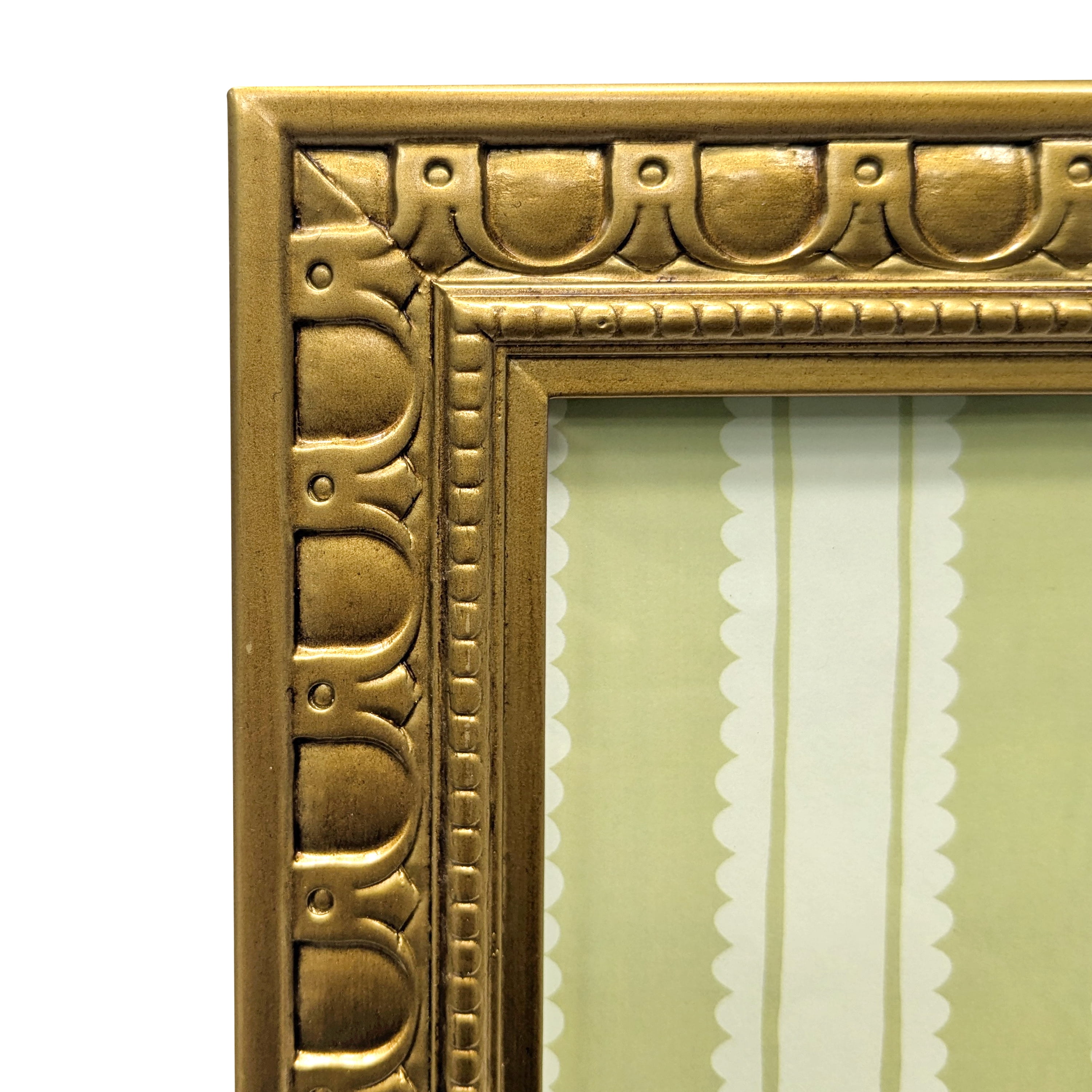 Bradley & Ballard - 8x10 inch Ornamental Arches Tabletop & Wall Photo Frame
