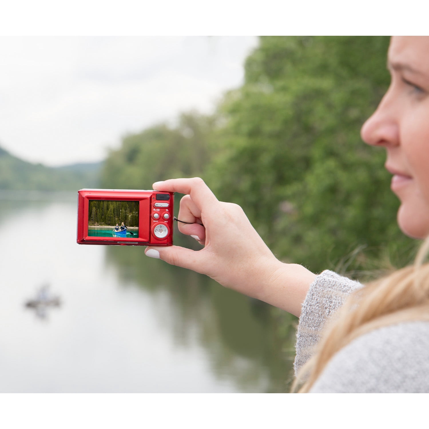 Polaroid 16MP 8X Optical Zoom Digital Camera with 2.4" Preview Screen Red