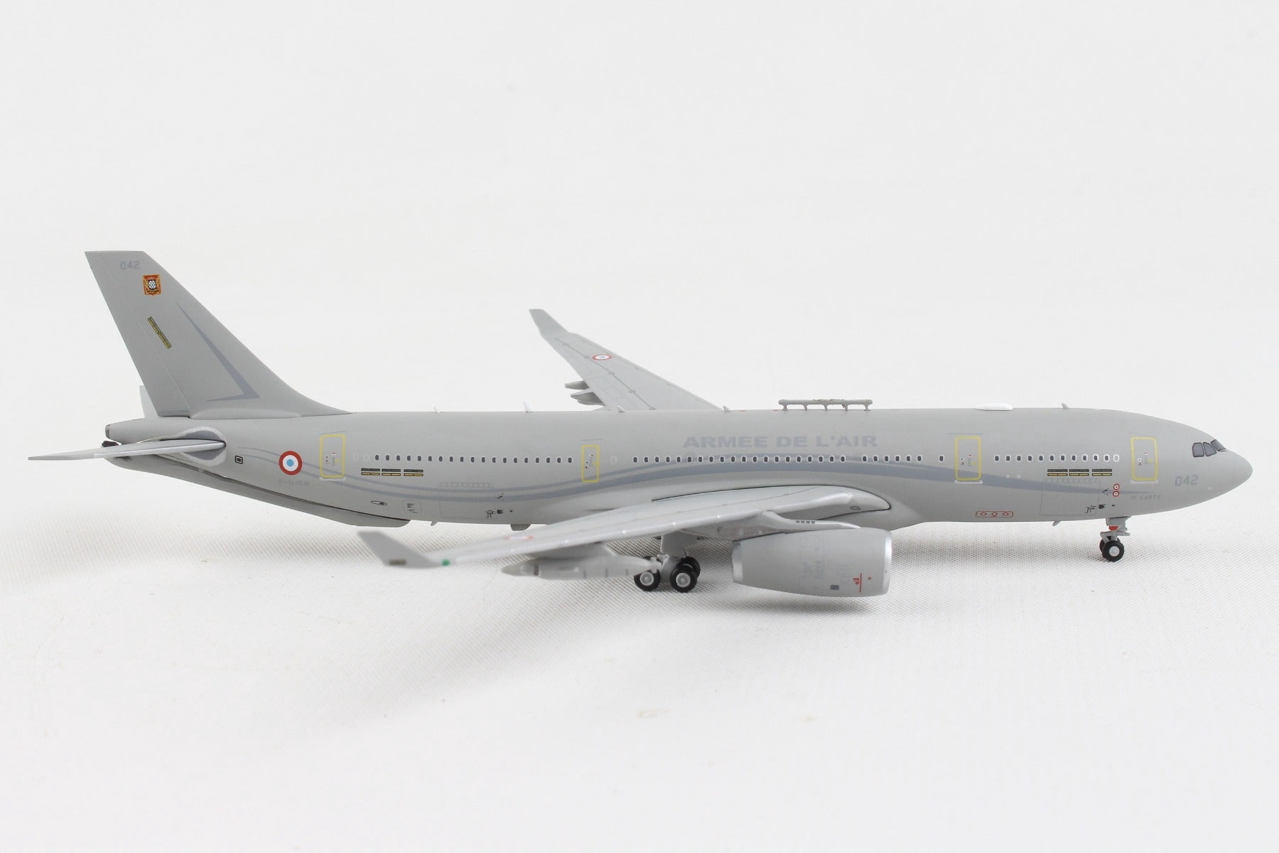Airbus A330 MRTT Tanker Aircraft "Armee de l'Air - French Air Force" Gray Gemini Macs 1/400 Diecast Model Airplane by GeminiJets