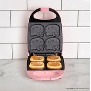 Uncanny Brands Hello Kitty 4-Count Nonstick Cake Pop Maker, Pink