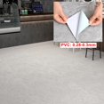 thumbnail image 4 of Pegatinas autoadhesivas impermeables gruesas para suelo mate, decoración del hogar, cocina, baño, armario, suelo de madera con vetas, 4 of 5