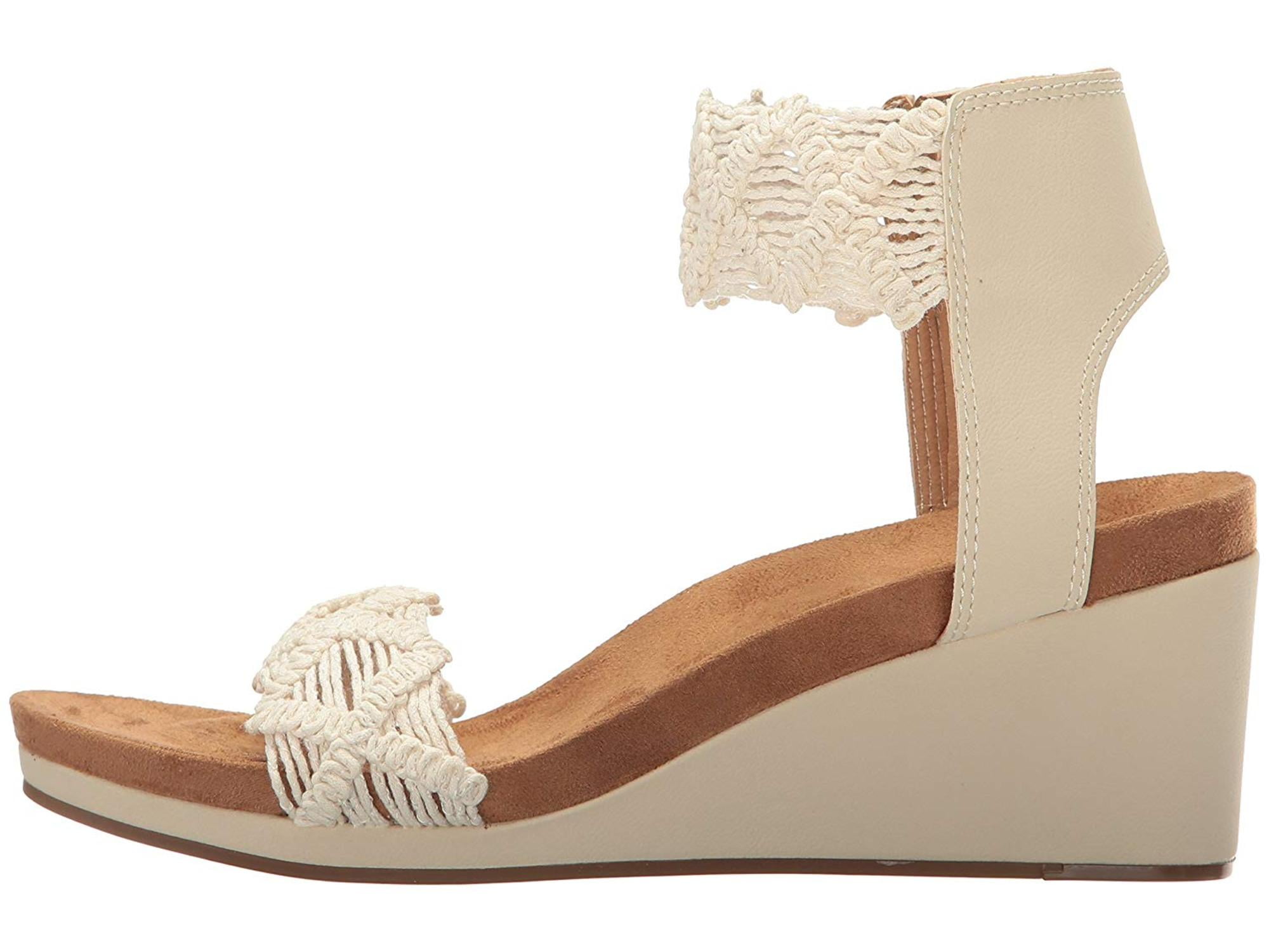 lucky brand sandals black