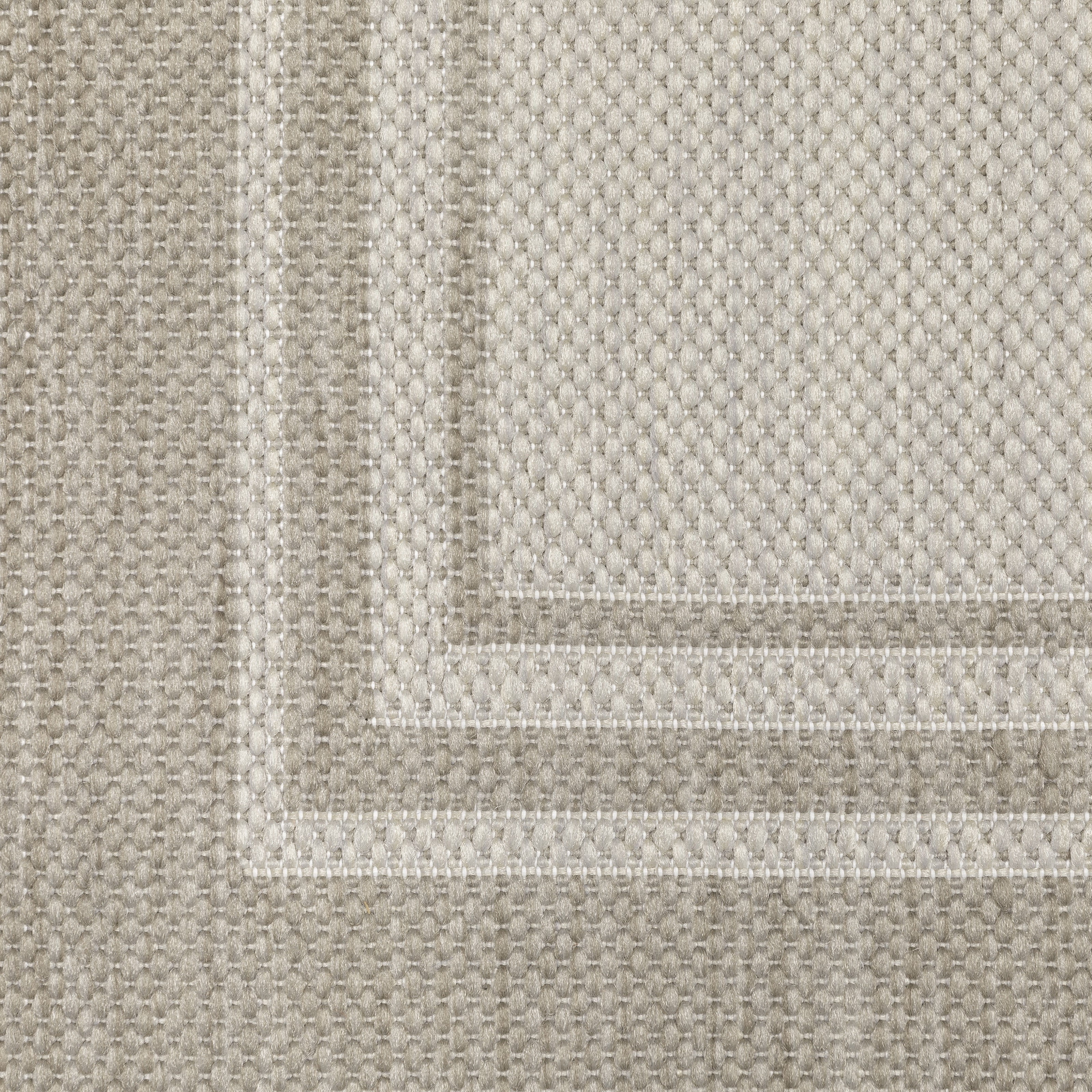 Avalon Home 6' x 9' Gray and Ivory Border Outdoor Rug