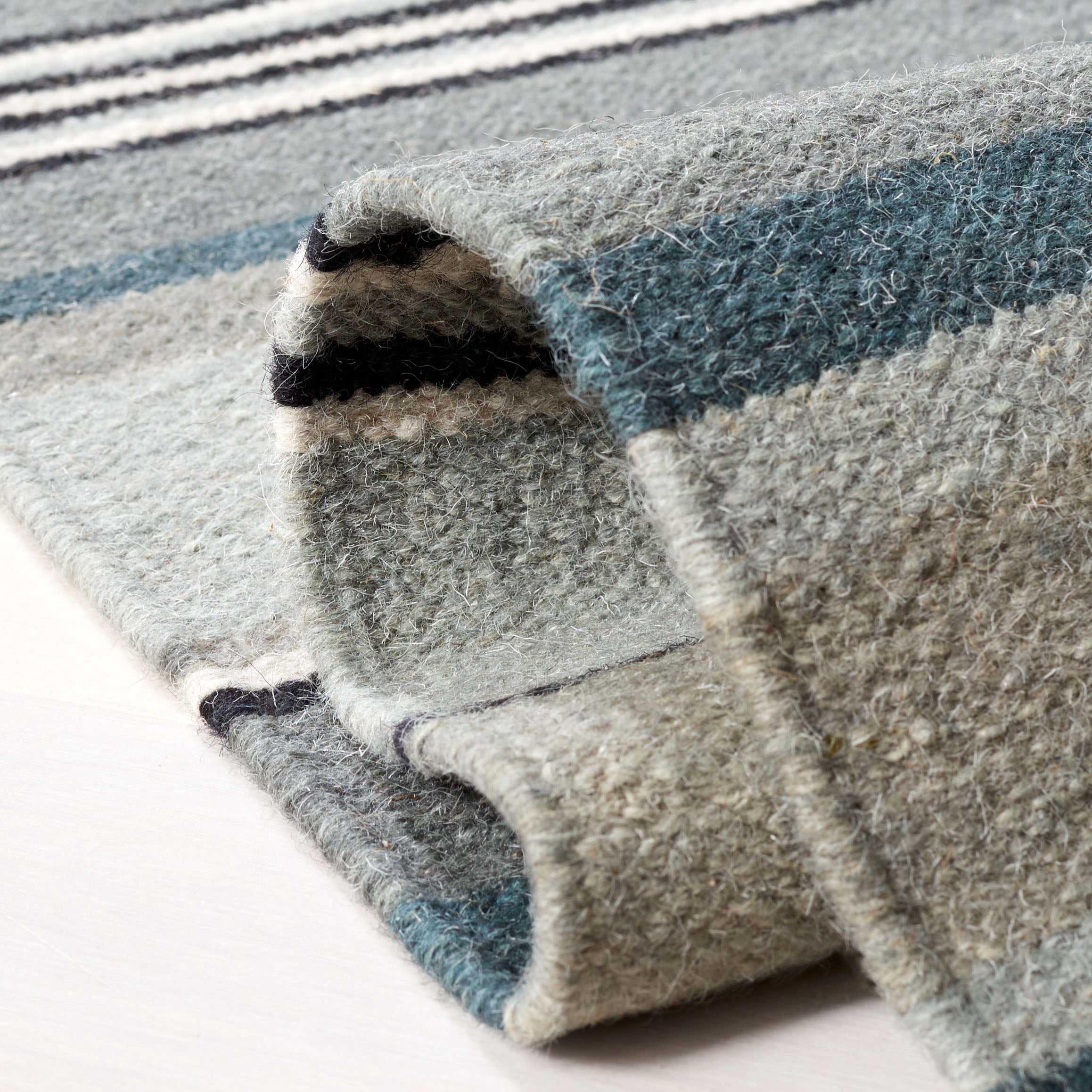 SAFAVIEH Striped Kilim Colbert Striped Area Rug, Grey, 5' x 8'