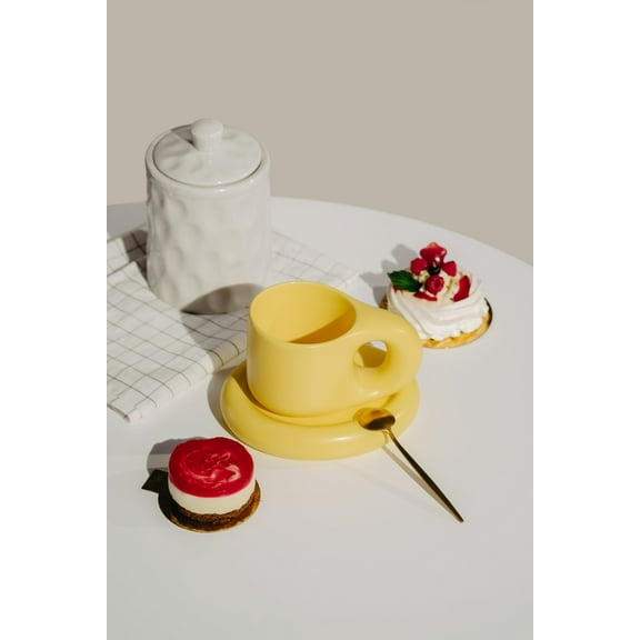 Nordic Style Chubby Handle Mug Ceramic Office Mug Plate Cute Coffee Cup Set (300ml, Yellow)