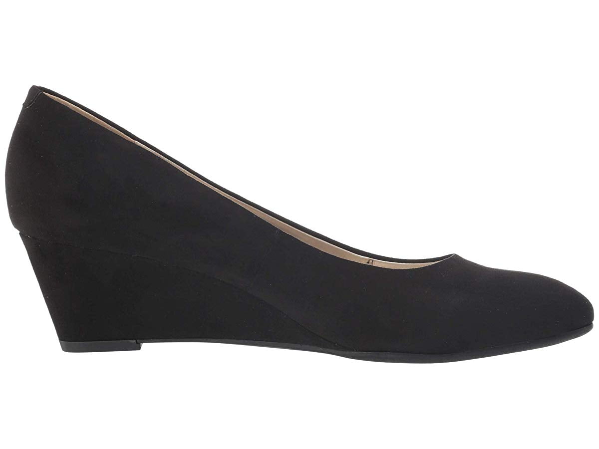 womens flat chappals