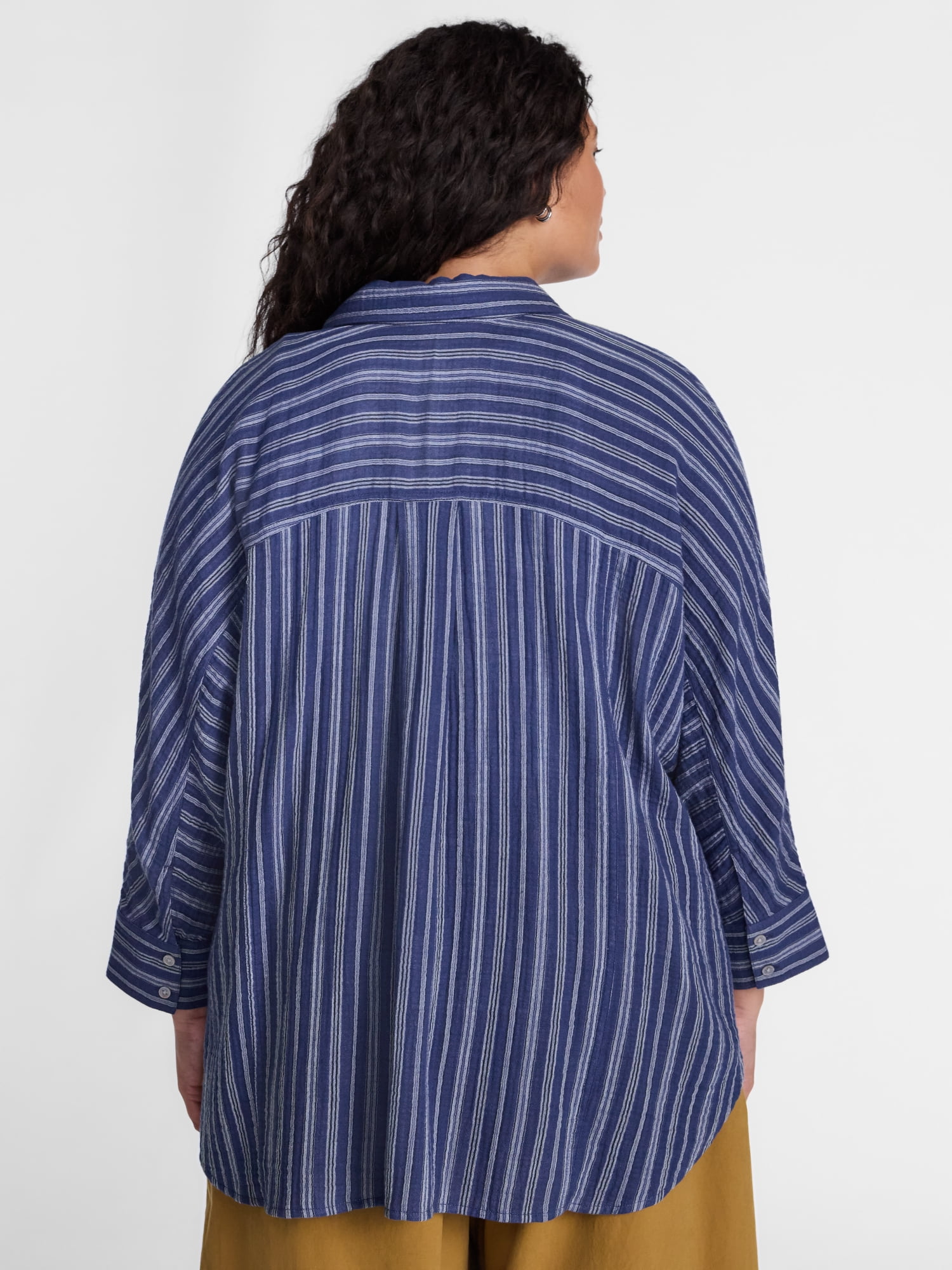 Terra & Sky Women's Plus Button Front Woven Shirt with Long Sleeves, Sizes 0X- 5X
