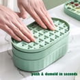 thumbnail image 4 of Fácil de quitar y cubierta a prueba de salpicaduras con pinzas para hielo y cuchara, bandeja de congelación de hielo desmontable, adecuada para cócteles, 4 of 5