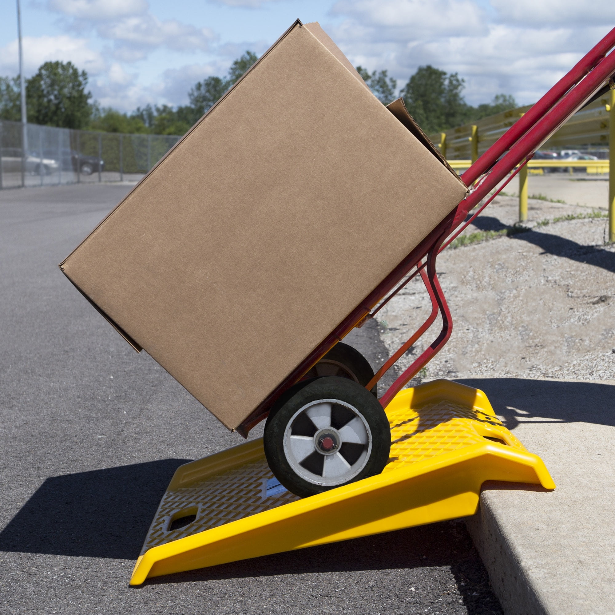 Stalwart Curb Ramp-Portable Poly Ramp With 1000Lbs Weight Capacity-For Delivery, Hand Truck, Carts, Wheelchairs, and Walkers