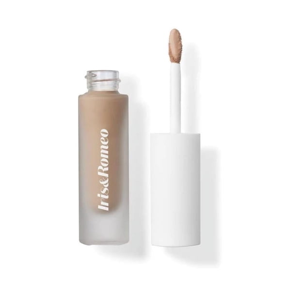 Corrector de tratamiento Best Skin Days de IRIS&ROMEO - Tono 2