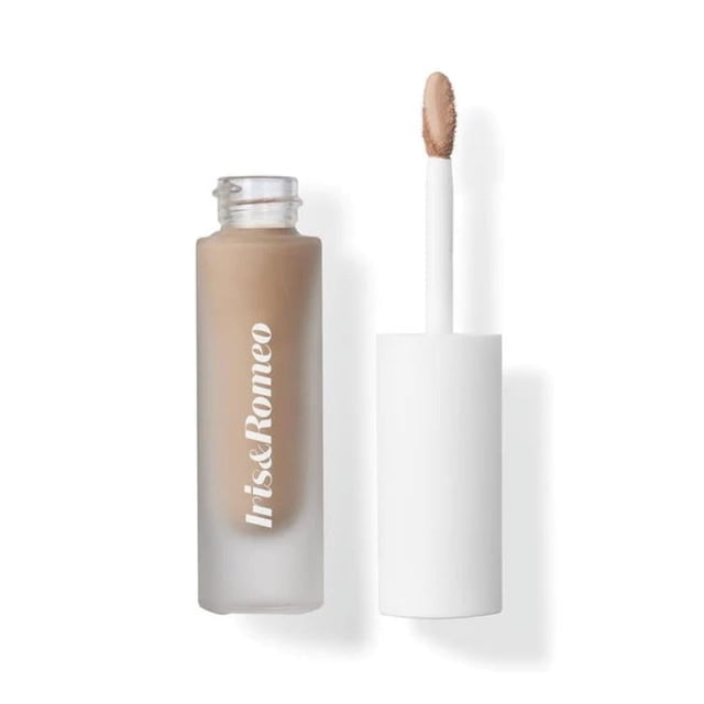 Corrector de tratamiento Best Skin Days de IRIS&ROMEO - Tono 2