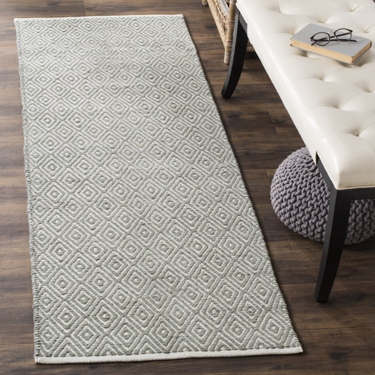 SAFAVIEH Boston Victoria Geometric Cotton Area Rug, Grey, 4' x 6'
