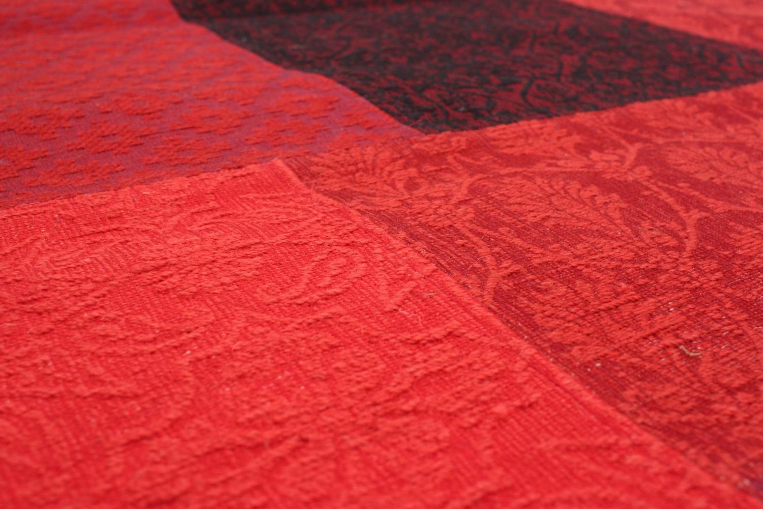 ECARPETGALLERY 4'8" x 6'6" Transitional Collage Handmade Area Rug for Living Room, Dining Room and Bedroom in Red