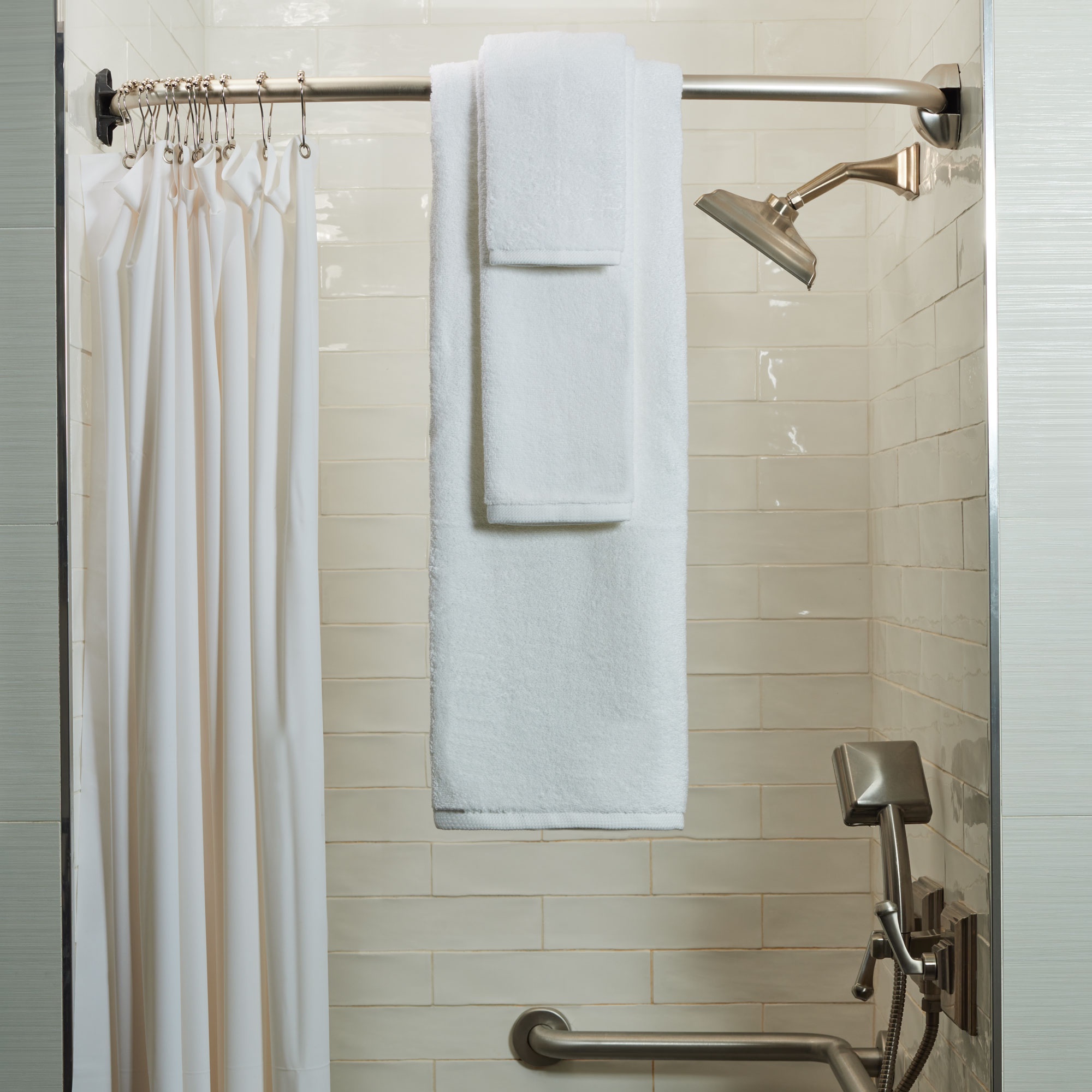 Serenity 6-Piece 100% Cotton Bath Towel Set in White