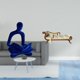 thumbnail image 2 of Escultura de figura de pensador abstracto y modelo de sofá cama de madera en miniatura para oficina, bar, boda, adorno de escritorio y decoración de m, 2 of 8
