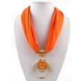 thumbnail image 1 of Foulard Pendentif Classique Circulaire en Alliage Col Pendentif Polyester Foulard Solide, 1 of 2