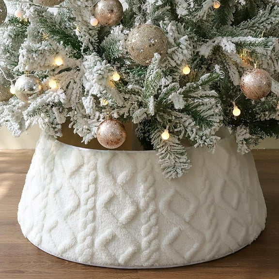 Sinkoo Christmas Tree Collar, 28in Adjustable White Plush Christmas Tree Skirt with Diamond Pattern, Farmhouse Rustic Indoor Holiday Home Decor