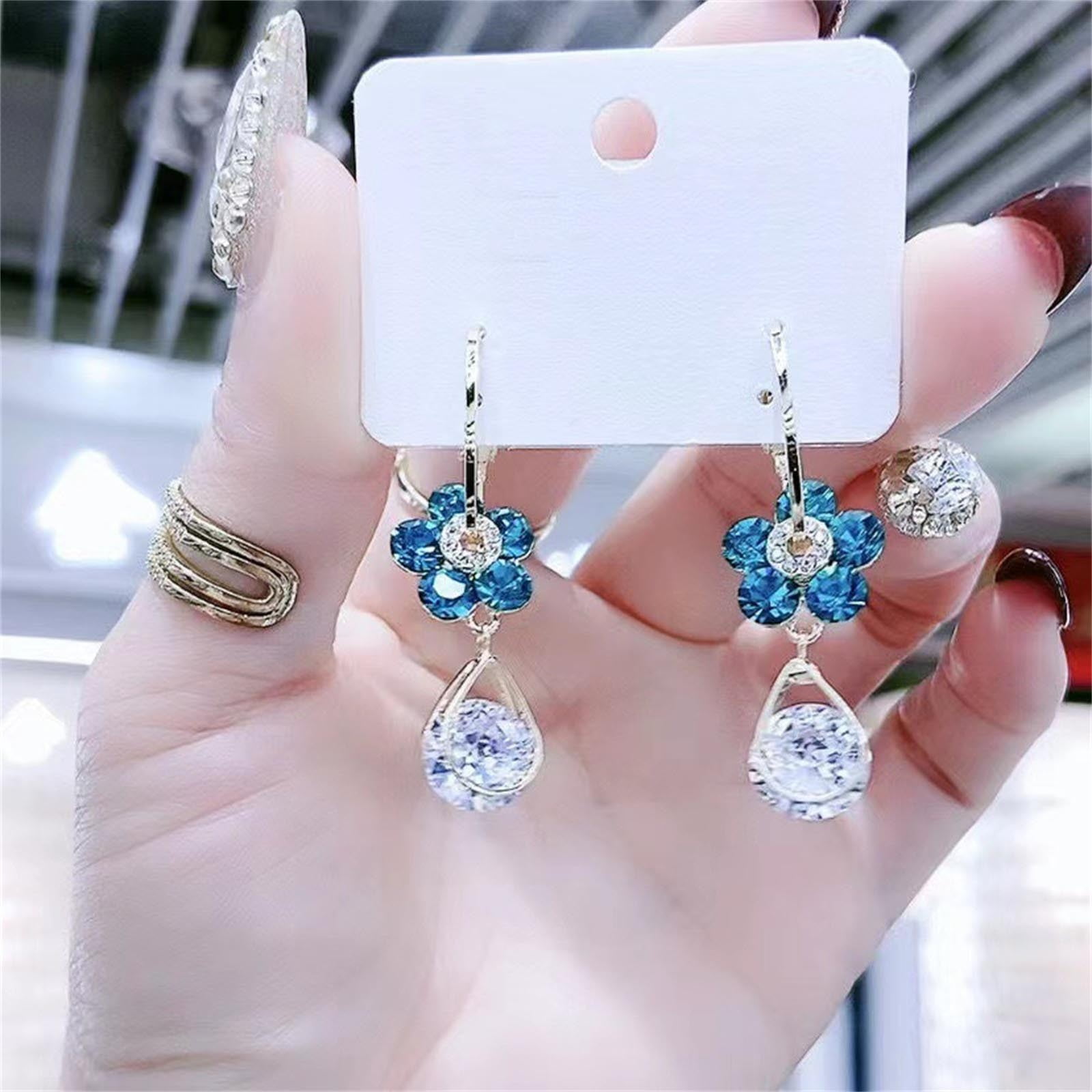 Pisexur Stud Earrings for Mom Girls Fashion Creative Flower Crystal Earrings Shining Earrings With Shining Cubic Rhinestone Cubic Zirconia Wonderful