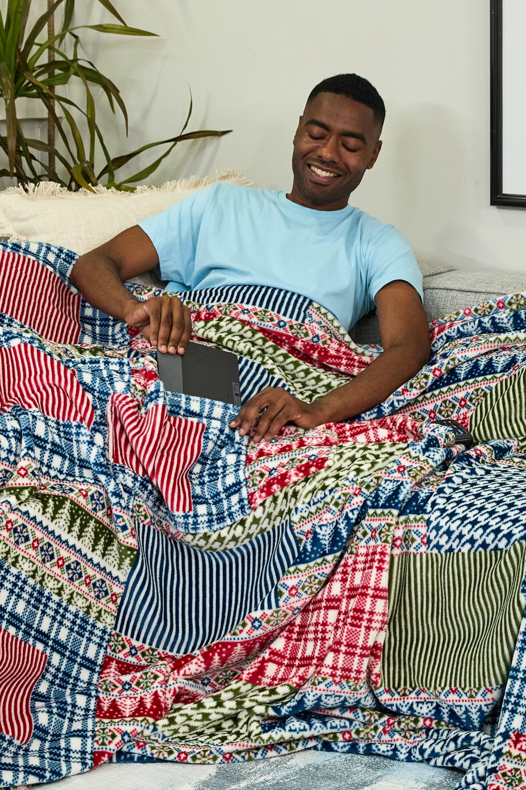 Muk Luks Luxurious and Soft Extra Large Green Family Throw Blanket