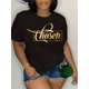 thumbnail image 1 of Camiseta con estampado de letras Chosen de talla grande: informal, de manga corta y cuello redondo, cómoda, esencial para primavera y verano. Ropa de talla grande para mujer, corte holgado. Camiseta p, 1 of 6