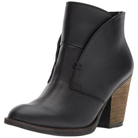 

Mas Artisan Women s Macey Ankle Bootie Black 5.5 M US