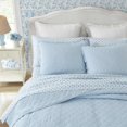 thumbnail image 2 of Laura Ashley - Juego de edredón súper suave con funda a juego, decoración informal para el hogar (Oxford Stripe Blue Full/Queen), 2 of 5