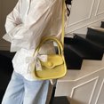 thumbnail image 4 of Bolso pequeño cuadrado con estampado de lichi de estilo coreano para mujer, nuevo estilo 2025, bolso de hombro versátil y moderno, bolso de mensajero informal, ligero y de lujo., 4 of 5