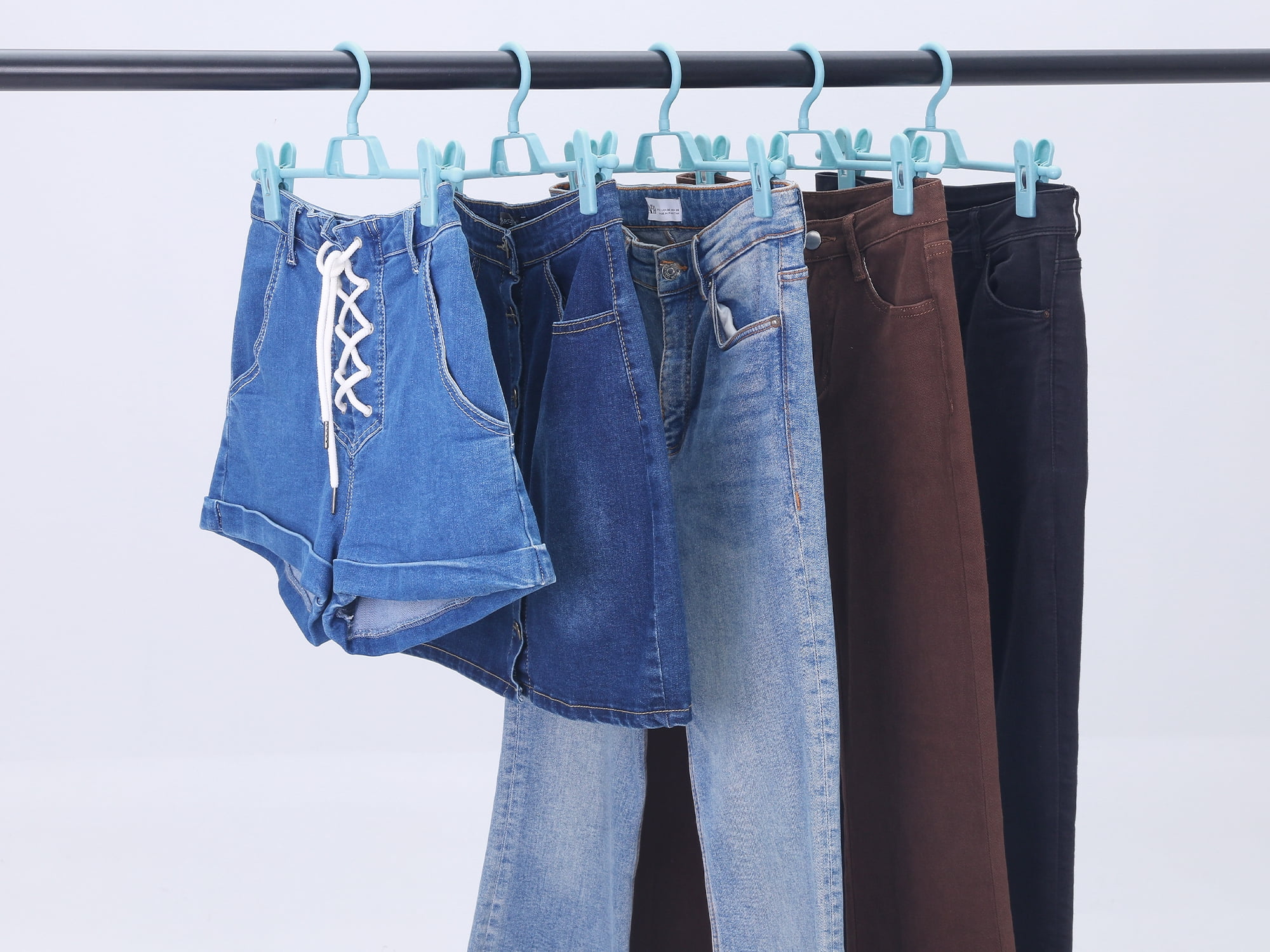 Unique Bargains Plastic Non-Slip Hangers Clothes Hangers with Pinch Clips 20 Pcs Blue