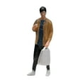 thumbnail image 2 of Figura de pie modelo 1:64 Centro de mesa Colección de regalo de inauguración de la casa Resina Hombre con bolsa, 2 of 9