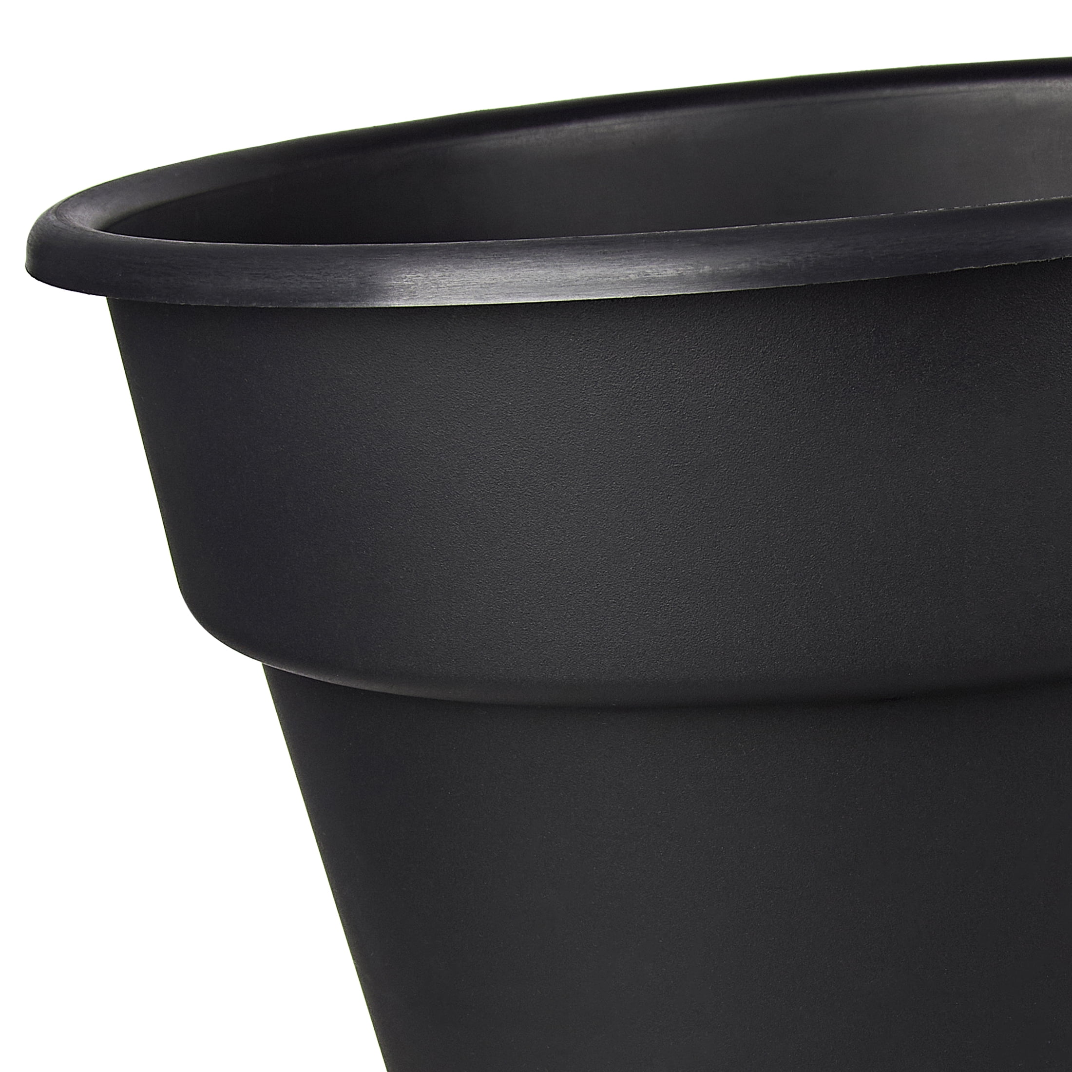 Mainstays 16-Inch Flint Resin Planter in Rich Black