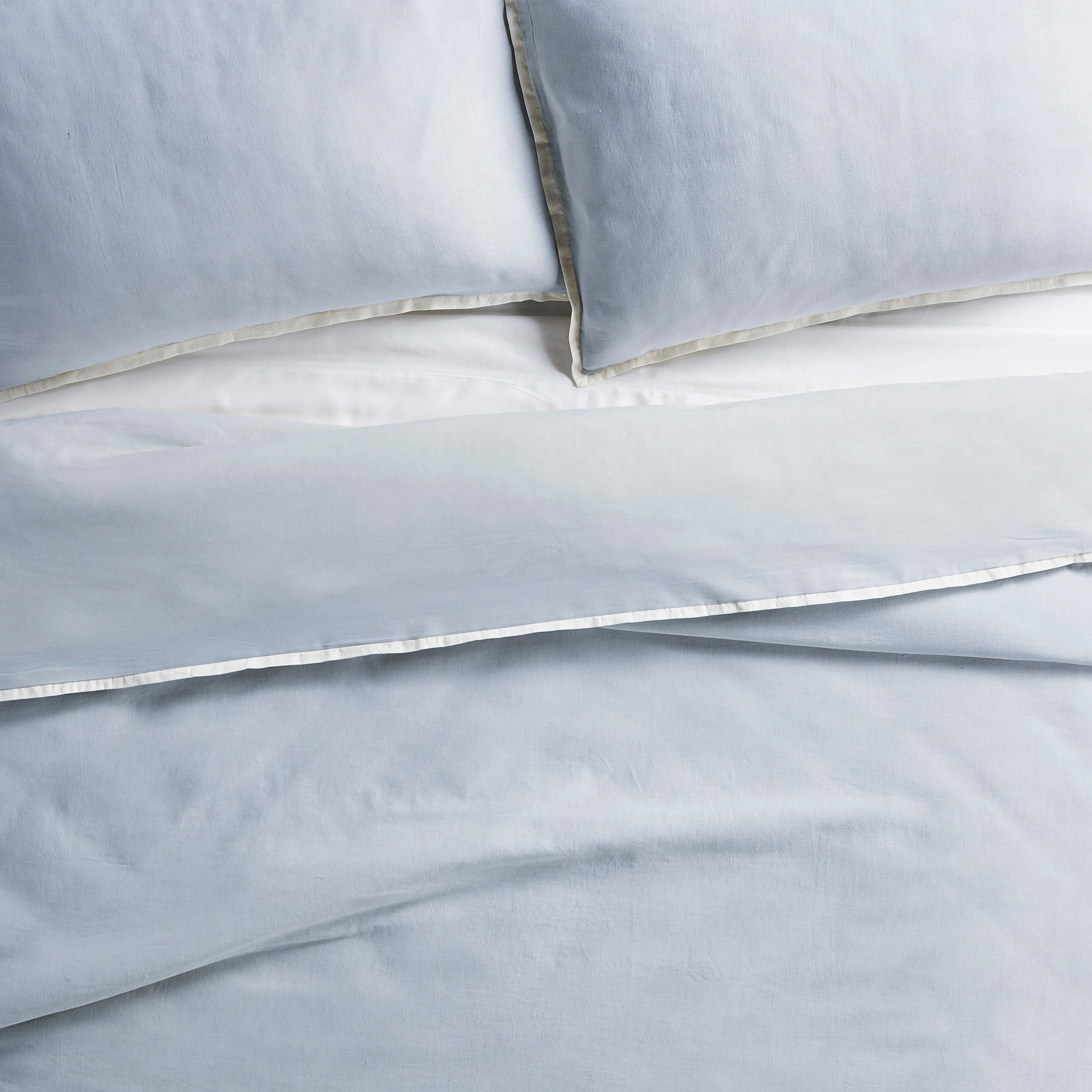 Better Homes & Gardens Solid Color Contrast Border Linen Flange Blue Water King 3-Piece Duvet Cover Set