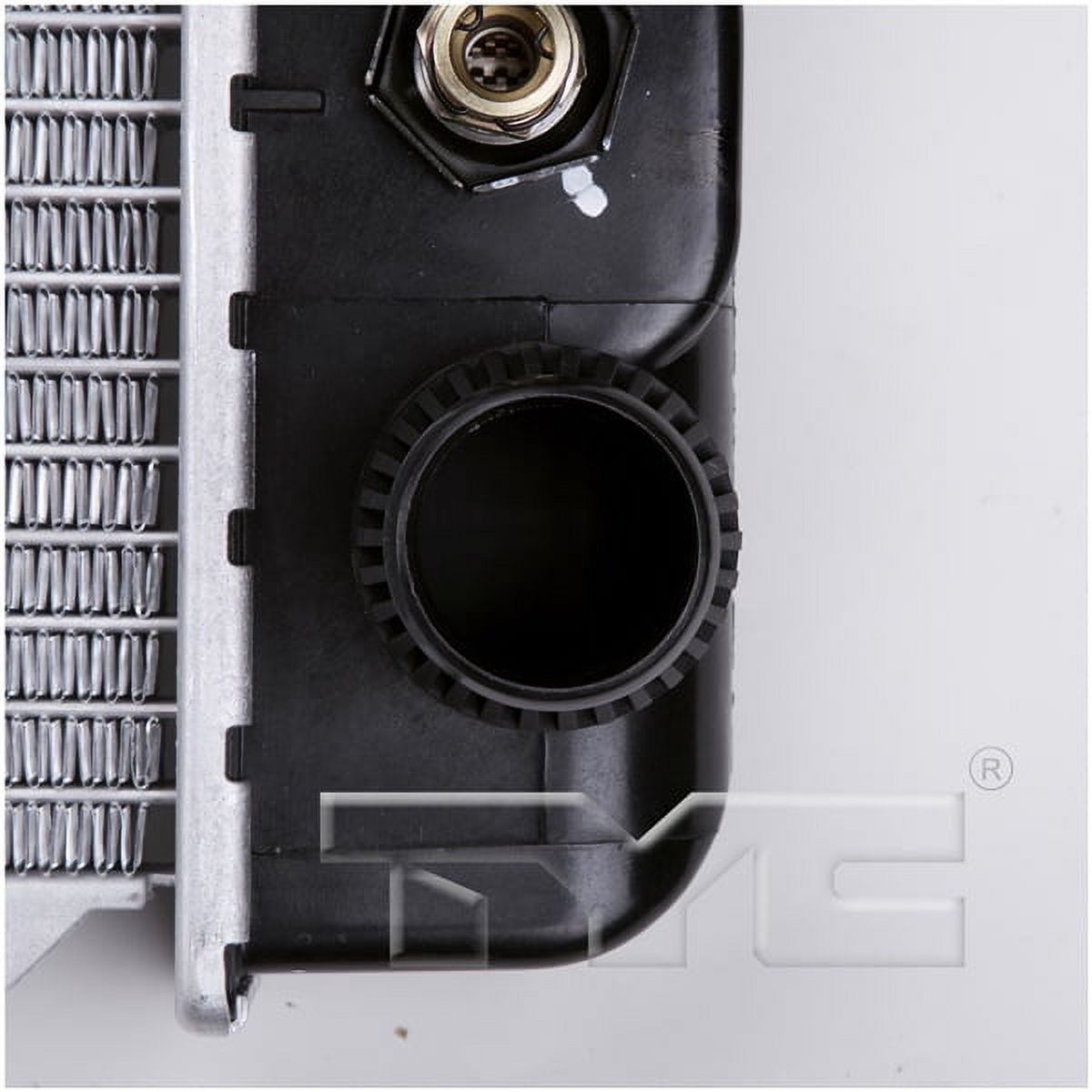 TYC 2793 Radiator Assembly for General Motors 15107008 15897983 av Fits 1998 Toyota RAV4