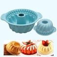 thumbnail image 4 of Molde para pasteles de silicona de 9,5 pulgadas: molde para pasteles estriado antiadherente con asa, molde para pasteles en forma de tubo, moldes de silicona para hornear, gelatina, bizcocho, 4 of 5