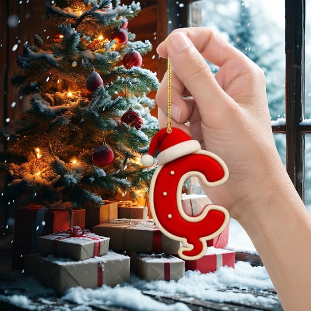 Uuiauoio 2D Acrylic Christmas Tree 26 Letter Pendant Set, Ornaments for Family Party Decor, Double-Sided Print Holiday Gift for Tree Car Backpack Decoration