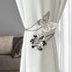 thumbnail image 5 of Hebilla para cortina con diseño de flor | Diseño de mariposa de metal | Colores dorados y plateados | Flores de tela decorativas y detalles de diamantes | Acabado pulido duradero | Abrazadera para, 5 of 6
