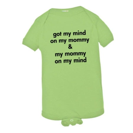 

PleaseMeTees™ Baby Got My Mind On My Mommy I Love Dad Parents HQ Jumper